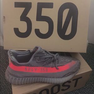 Yeezy 350 Boost V2