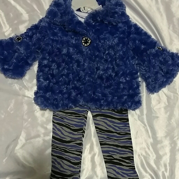 3 piece set for girls.