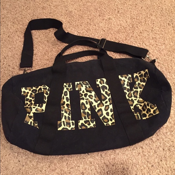 Price cut ✂️ VS PINK Duffle bag