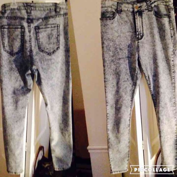 Acid wash jeans