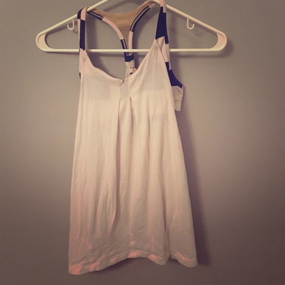 Lululemon workout tank
