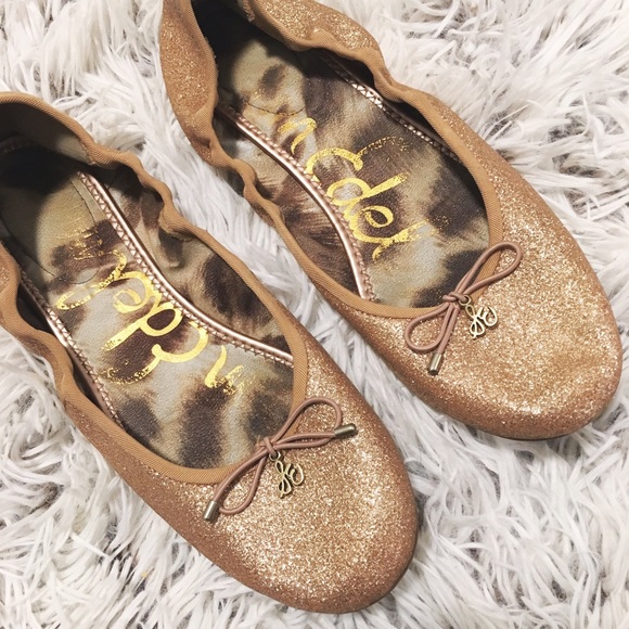 Sam Edelman Shoes - 🆕 Sam Edelman Gold Glitter Flats