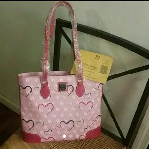 NWT Dooney and Bourke shoulder bag