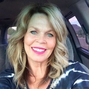 Meet your Posher, Vicki