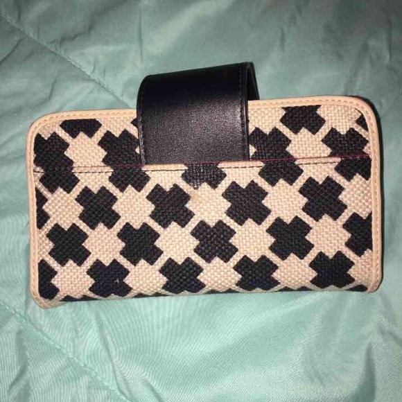 ❤️sold❤️❤️Spartina turn lock wallet - Picture 3 of 3