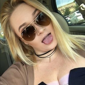 Meet your Posher, Sam