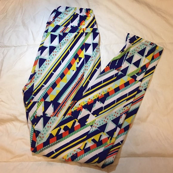 Lularoe leggings - one size - like new.