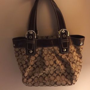 Coach - Tote Shoulder Bag