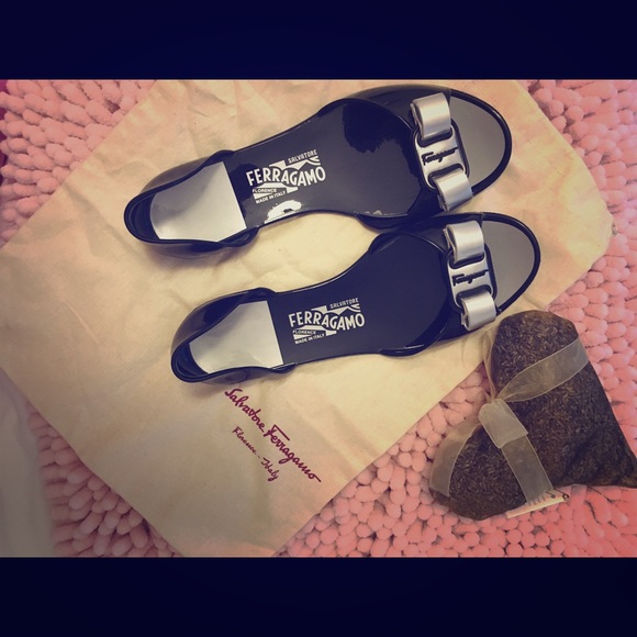 FERRAGAMO jelly flats with silver bow