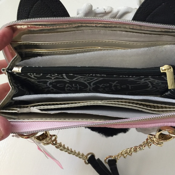 Betsey Kitten On A String Wallet๐ 1 left! - Picture 4 of 4
