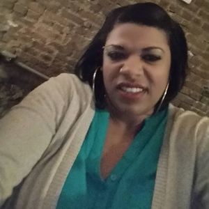 Meet your Posher, Danielleima