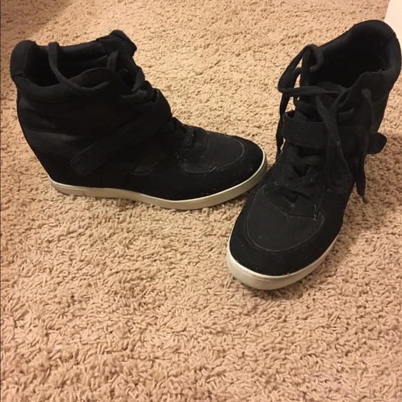 Madden girl high top sneakers