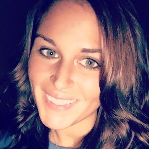 Meet your Posher, Carly