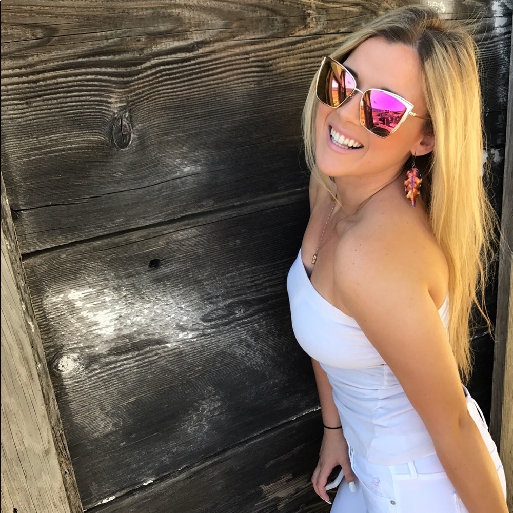 Meet your Posher, Lexie