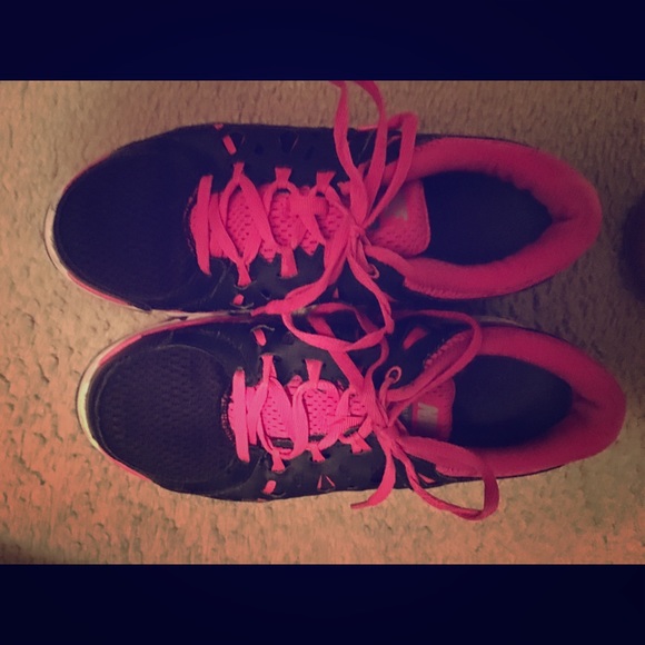 Pink and Black Nike Tennis shoes!
