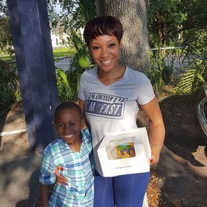 Meet your Posher, Zena