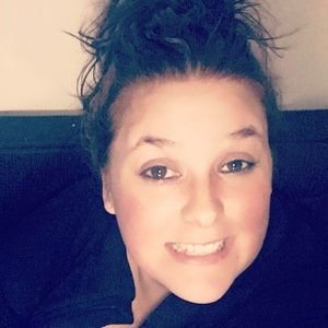 Meet your Posher, Felicia