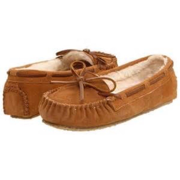 Minnetonka Slipper