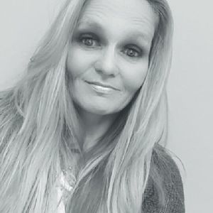 Meet your Posher, Kimlynn