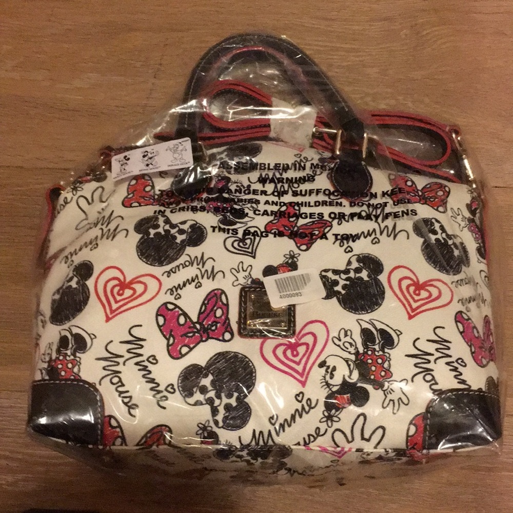 Minnie Mouse Hearts and Bows Satchel - Picture 2 of 5