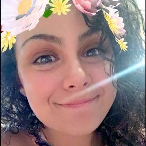 Meet your Posher, Ilona