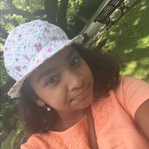 Meet your Posher, Rachel