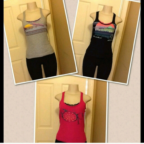 3 Ocean Pacific Tank tops size Medium - Picture 1 of 1