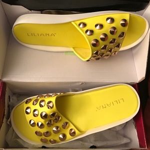 Liliana Fiasco Sandals - Slides