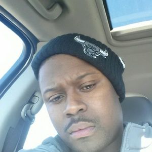 Meet your Posher, Troy