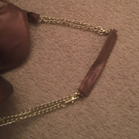 Im saying a lips purse by Selena Gomez - Picture 3 of 3