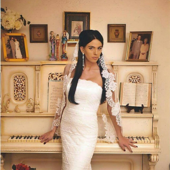 Meet your Posher, Christine - Picture 2 of 8