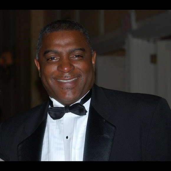 Meet your Posher, Carlton