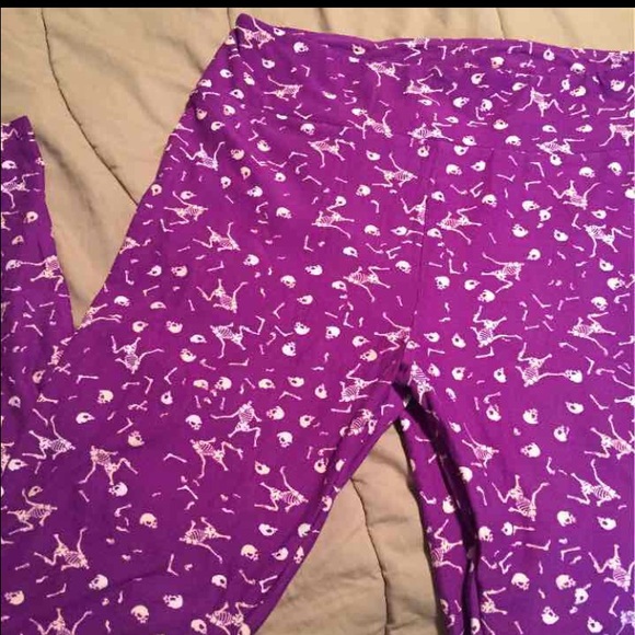 BNWT TC Skeleton Halloween Lularoe Leggings