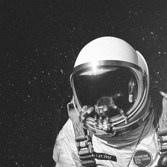 Meet your Posher, Carlos - Picture 1 of 1