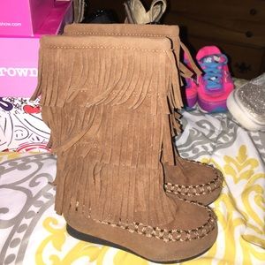 Toddler moccasin boots
