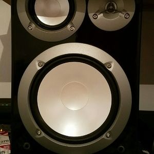 YAMAHA SPEAKERS    (model NS 6490 )   140 watt max