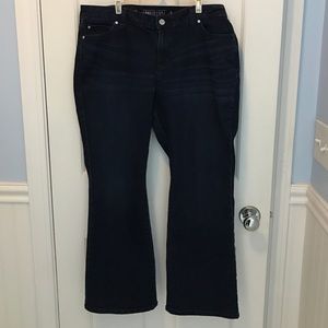 Jennifer Lopez bootcut jeans.