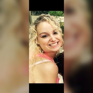 Meet your Posher, Gabriella