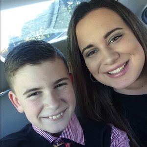 Meet your Posher, Alexandra