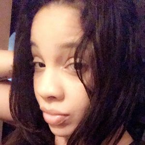 Meet your Posher, Marissa