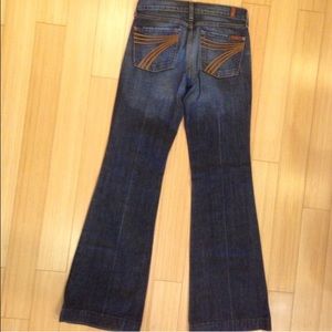 Hardly worn 7FAM jeans! 27x34