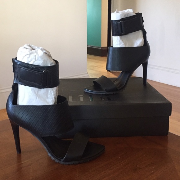 NIB TIBI Black Evie Sandals Sz 40.5 - Picture 2 of 4