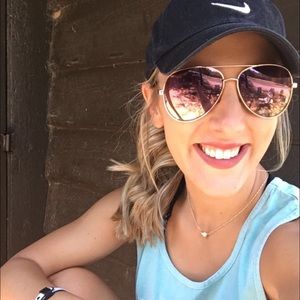 Meet your Posher, Megan