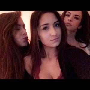 Meet your Posher, Salma