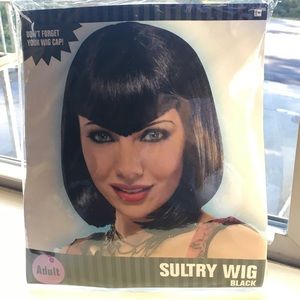 Womens adult sultry black wig