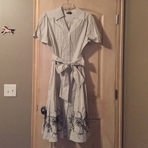 ✨SALE✨Lane Bryant Shirtwaist Dress w/embroidery