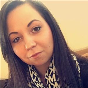 Meet your Posher, Lexie