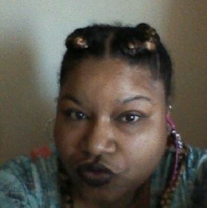 Meet your Posher, Veronica