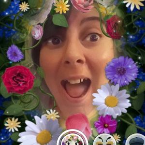 Meet your Posher, April