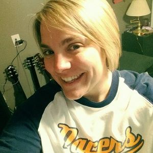 Meet your Posher, Amy